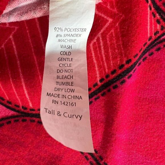 Lularoe Tall Curvy Red Heart Pattern Leggings - Picture 3 of 3